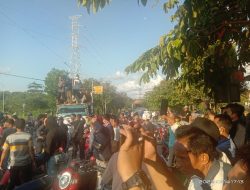 Belum Adanya Kata Sepakat, Ratusan Massa Desa Pusar Blokade Akses Jalan Masuk Menuju PT Semen Baturaja