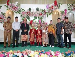 Riuh Tepuk Tangan Berikan Dukungan Kepada YPN di Hajatan Kades Terpilih Tebing Kampung