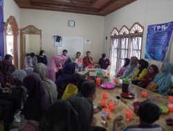 Puluhan Emak-Emak Nyatakan Sikap Siap Berikan Dukungan Untuk YPN di Pilkada OKU 2024