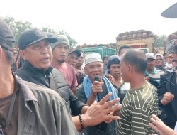 WARGA KURUP PROTES PENCEMARAN SUNGAI, DESAK PEMERINTAH SEGERA BERTINDAK 